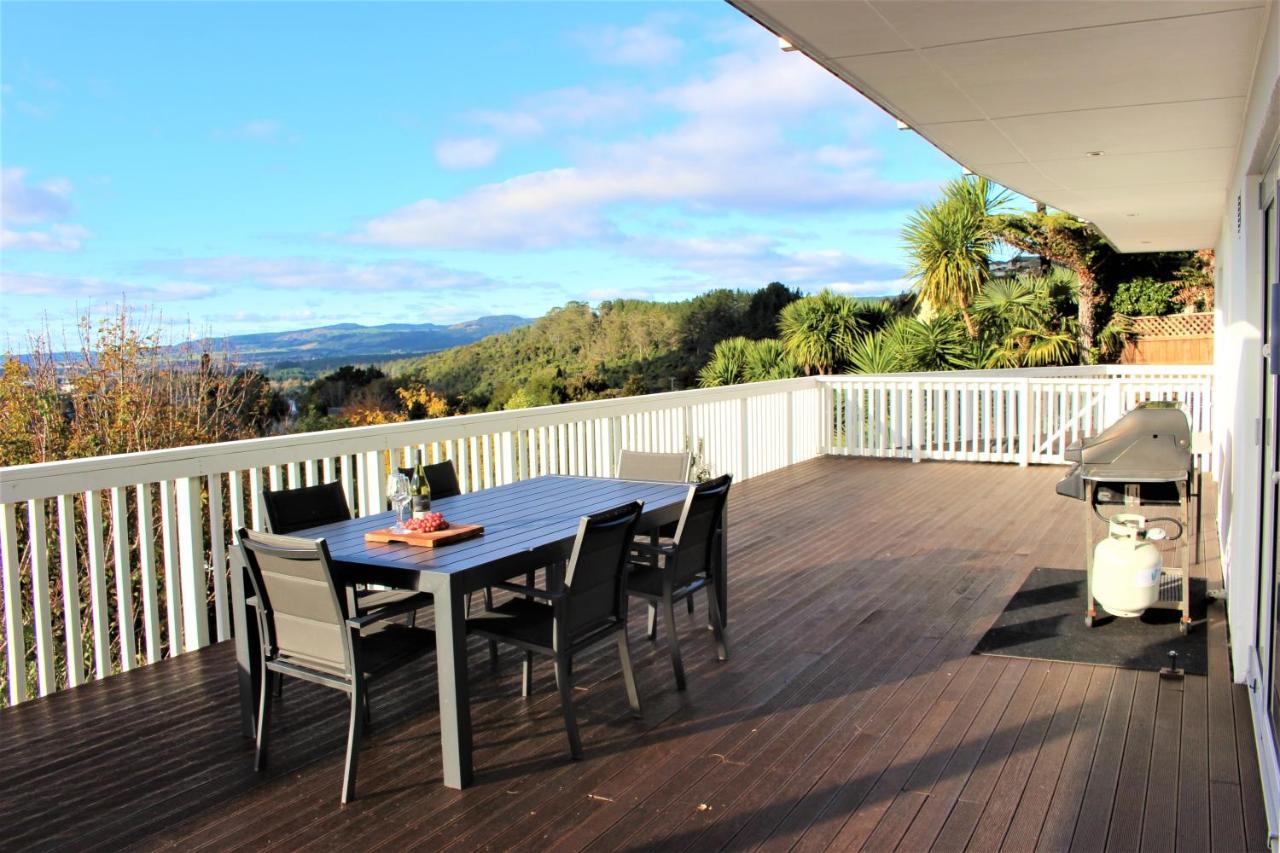 Serenity Views Rotorua Extérieur photo