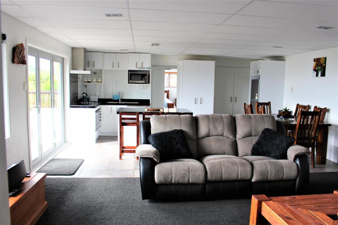 Serenity Views Rotorua Extérieur photo